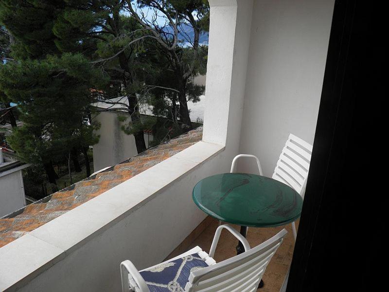 Apartments Angela - With Beautiful Courtyard Brela Exterior foto